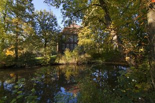 Herbstliche Farben am Schönebecker Schloss, Alle Fotos: Adam Nowara