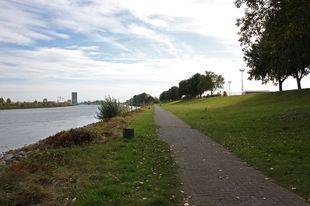 Uferweg zum Weserpark, Foto: Adam Nowara